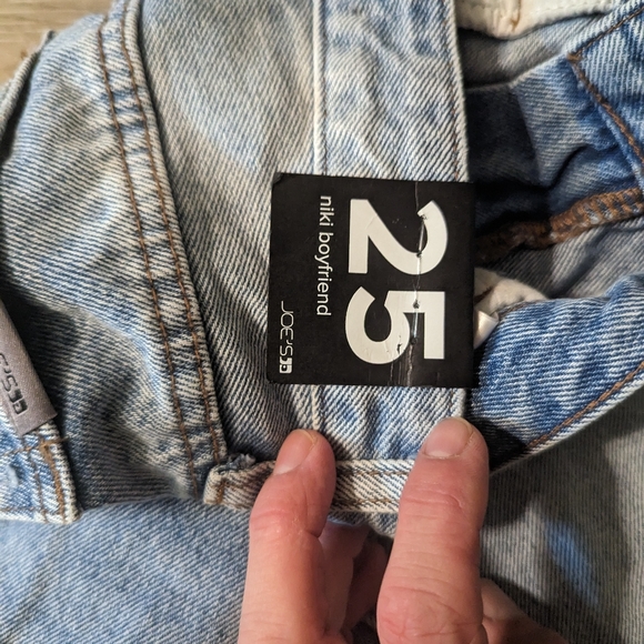 NWTs Joe's Niki boyfriend jeans, super soft, heavy denim 25 - Picture 6 of 8